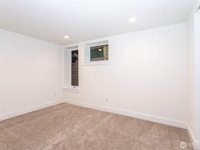 7341 21st Avenue NE B, Seattle WA 98115