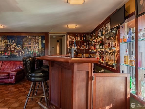 3034 30th Avenue W, Seattle WA 98199