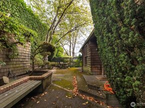 3034 30th Avenue W, Seattle WA 98199