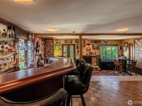 3034 30th Avenue W, Seattle WA 98199