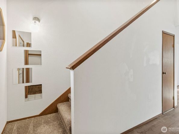 24914 109th Place SE 34C, Kent WA 98030