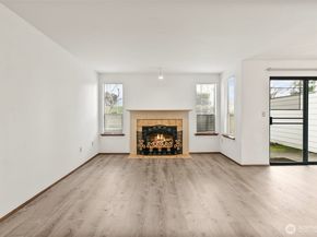 24914 109th Place SE 34C, Kent WA 98030