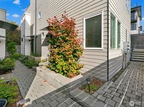 2214 13th Avenue S B, Seattle WA 98144