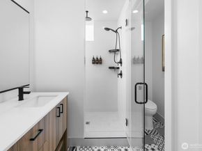 2214 13th Avenue S B, Seattle WA 98144