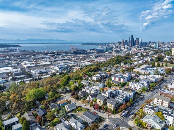 2214 13th Avenue S B, Seattle WA 98144