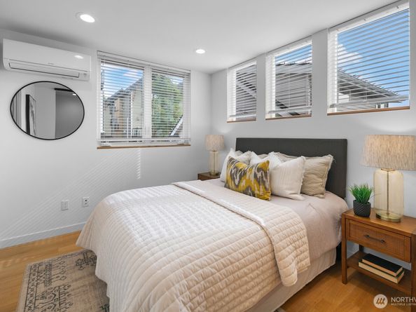 2214 13th Avenue S B, Seattle WA 98144