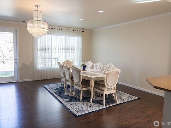 12512 SE 302nd Place, Auburn WA 98092