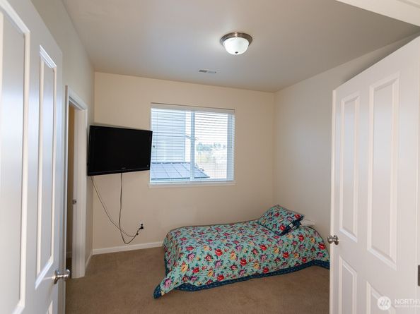 12512 SE 302nd Place, Auburn WA 98092