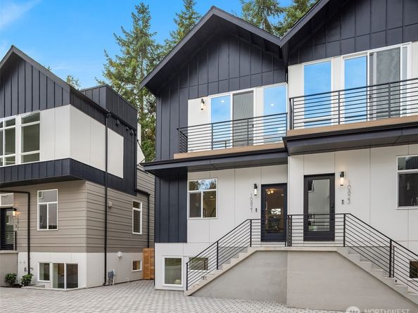 10817 11th Avenue NE B, Seattle WA 98125