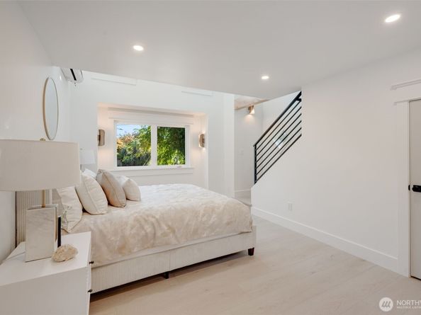 4203 5th Avenue NW, Seattle WA 98107