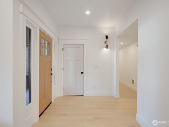 4203 5th Avenue NW, Seattle WA 98107