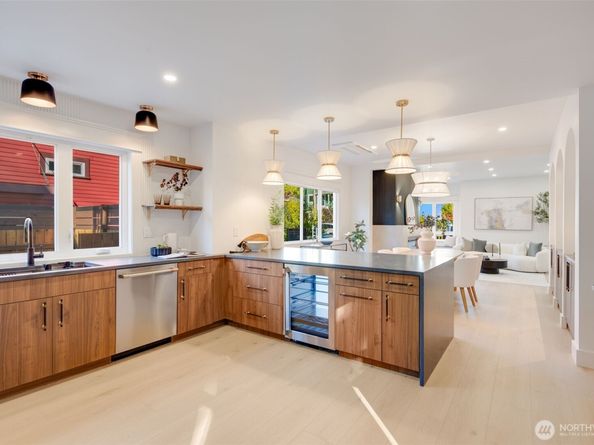 4203 5th Avenue NW, Seattle WA 98107