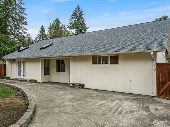 18504 8th Avenue NE, Shoreline WA 98155