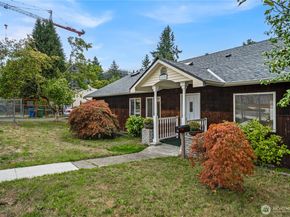 18504 8th Avenue NE, Shoreline WA 98155