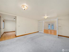 18504 8th Avenue NE, Shoreline WA 98155