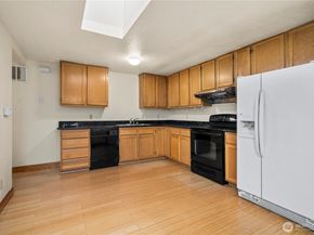 18504 8th Avenue NE, Shoreline WA 98155