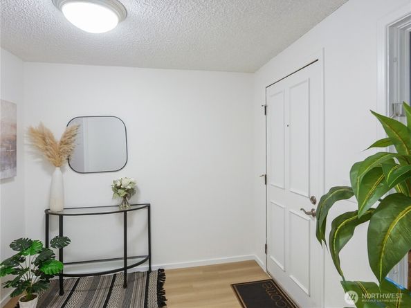 30853 13th Place S 2, Federal Way WA 98003