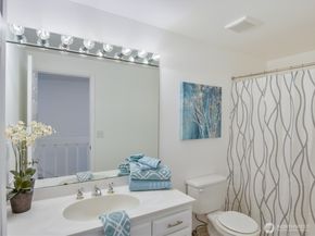 30853 13th Place S 2, Federal Way WA 98003