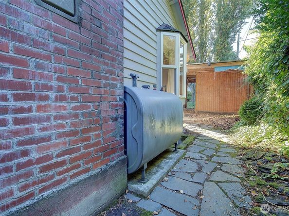 2303 NE 95th Street, Seattle WA 98115