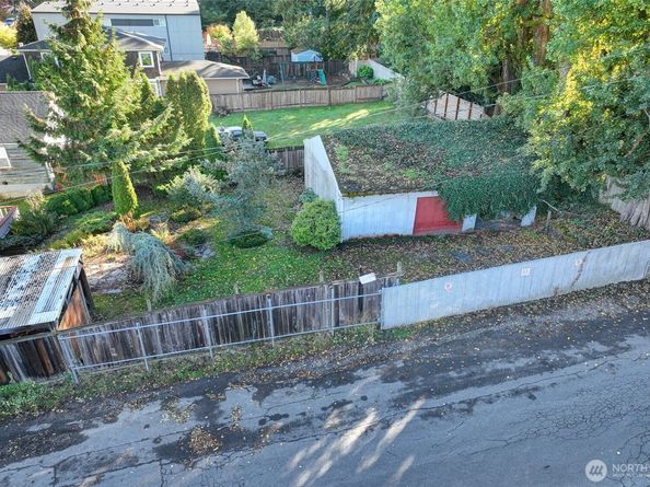 2303 NE 95th Street, Seattle WA 98115