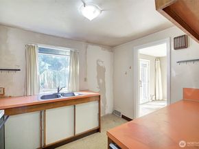 2303 NE 95th Street, Seattle WA 98115