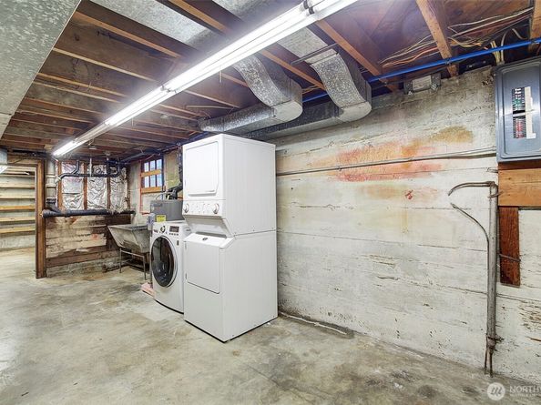 2303 NE 95th Street, Seattle WA 98115