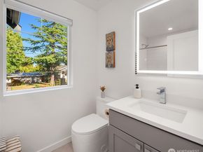 10419 & 10421 41st Avenue SW A & B, Seattle WA 98146