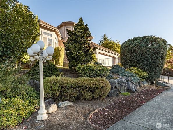 10320 SE 304th Place, Auburn WA 98092