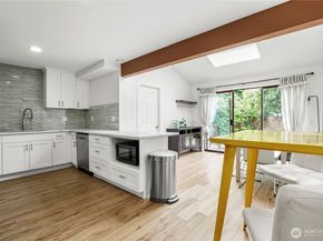 8739 17th Avenue NW, Seattle WA 98117