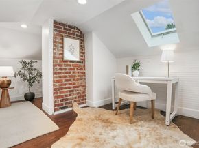 324 NE 52nd Street, Seattle WA 98105