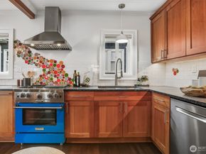 324 NE 52nd Street, Seattle WA 98105