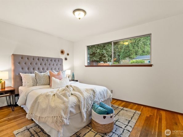 22039 98th Place W, Edmonds WA 98020