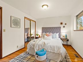 22039 98th Place W, Edmonds WA 98020