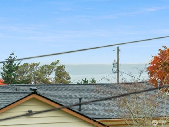 22039 98th Place W, Edmonds WA 98020