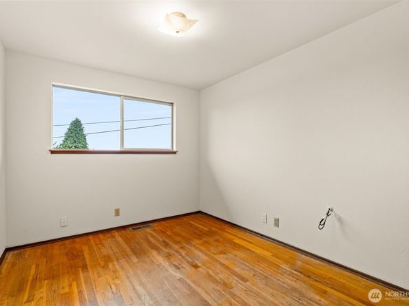 22039 98th Place W, Edmonds WA 98020