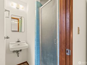 22039 98th Place W, Edmonds WA 98020