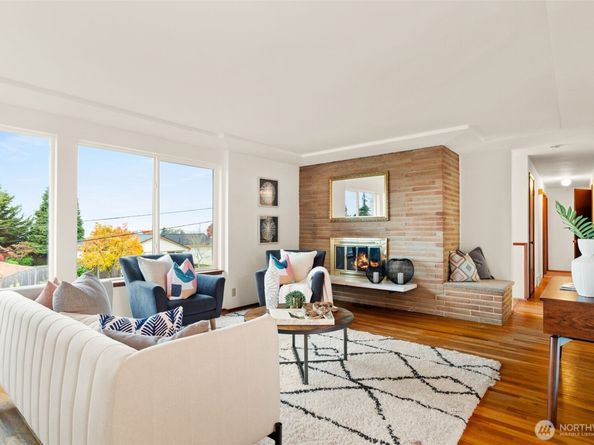 22039 98th Place W, Edmonds WA 98020