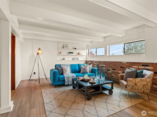 22039 98th Place W, Edmonds WA 98020