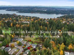 2215 Holiday Place NW, Bremerton WA 98312
