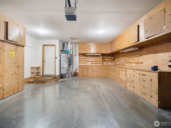 2215 Holiday Place NW, Bremerton WA 98312