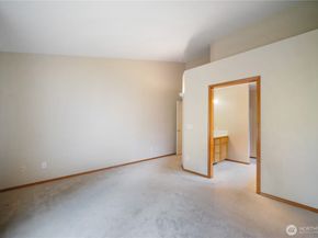 2215 Holiday Place NW, Bremerton WA 98312