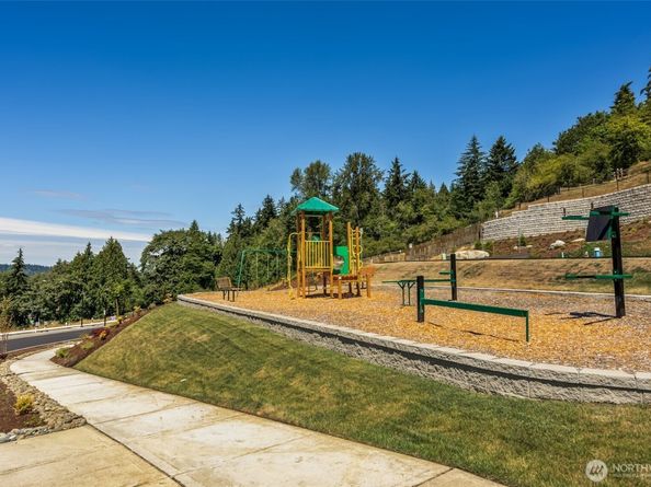 4040 Aberdeen Way NE, Renton WA 98056