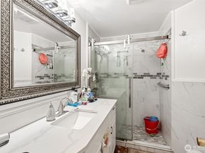 13718 Macadam Drive S, Tukwila WA 98168