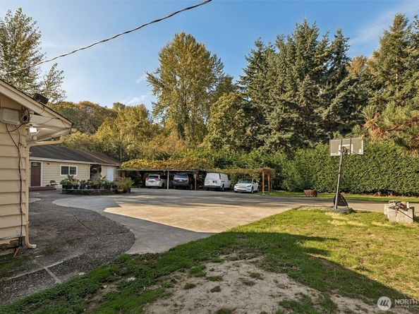 13718 Macadam Drive S, Tukwila WA 98168