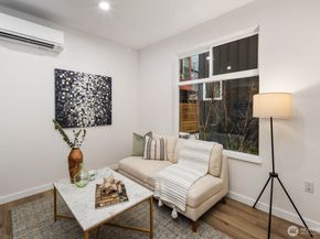 548 S Cloverdale Street B, Seattle WA 98108