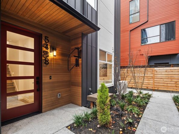 548 S Cloverdale Street B, Seattle WA 98108