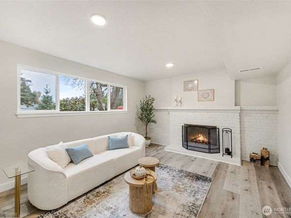 11304 SE 218th Place, Kent WA 98031