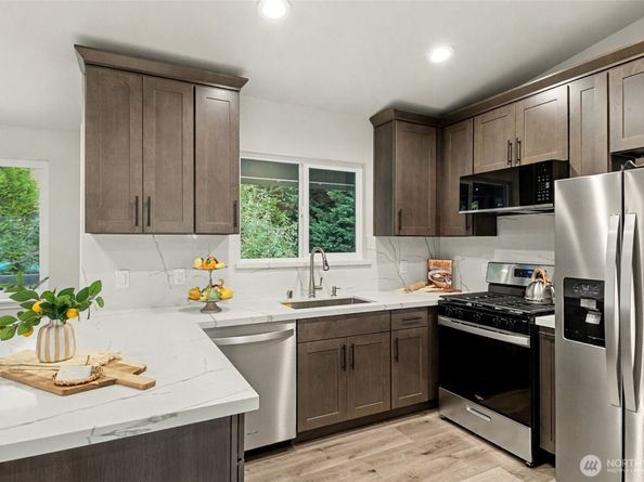 11304 SE 218th Place, Kent WA 98031