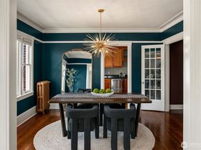 1902 Bigelow Avenue N 404, Seattle WA 98109