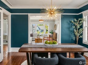 1902 Bigelow Avenue N 404, Seattle WA 98109